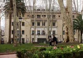 El Colegio de Abogados valora abrir expediente al condenado.