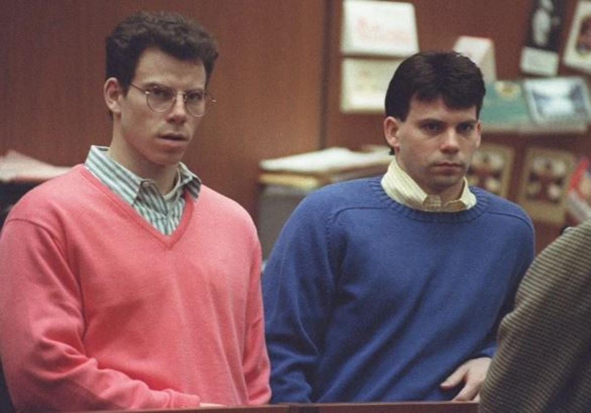 Erik y Lyle Menéndez, durante una vista de su proceso judicial iniciado en 1992 en Los Ángeles.