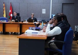 El acusado de 5 muertes niega el primer crimen por el que se le juzga, pero admite el robo