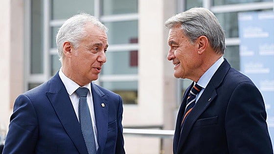El legado de Urkullu a Pradales: «1.000 folios» con una radiografía del Gobierno vasco