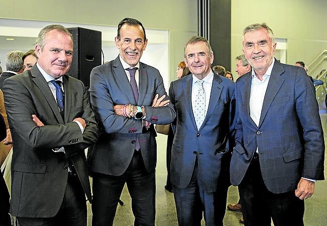Aitor Cobanera, Mikel Madariaga, Agustín Garmendia e Iñaki Arechabaleta.