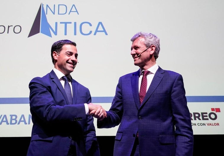 El lehendakari, Imanol Pradales, y el presidente de la Xunta de Galicia, Alfonso Rueda, durante el Foro Agenda Atlántica en Bilbao.