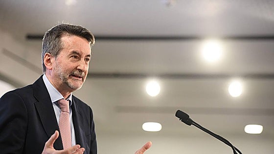 Imaz asegura que «el denostado diésel fue lo que nos salvó durante el apagón»
