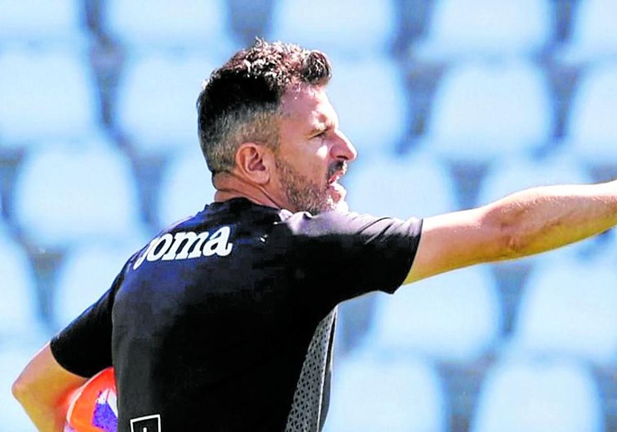 Iván Ania.