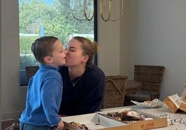 Muere el hijo de tres años de la influencer Emilie Kiser, tras un trágico accidente en la piscina