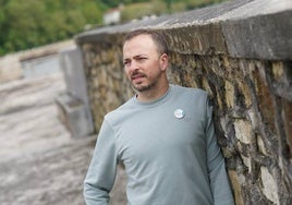 El coordinador de Euskaraldia, Jon Kobeaga, retratado el jueves en el Puerto Viejo.