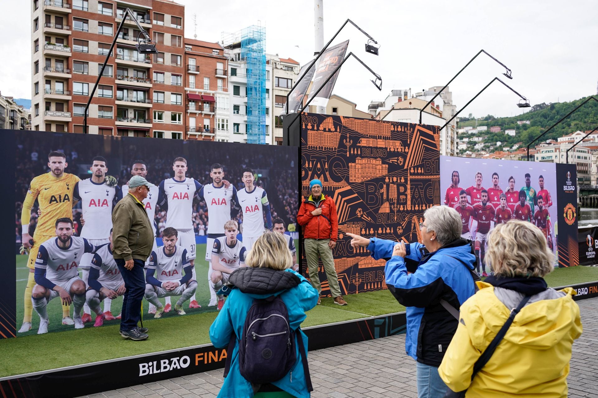 Bilbao, engalanada para la gran final de la Europa League