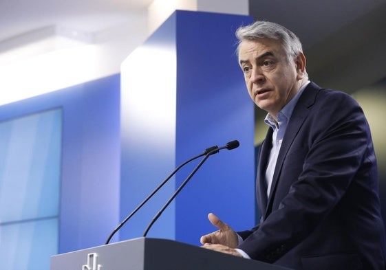 Javier de Andrés, esta mañana durante su comparecencia ante los medios.