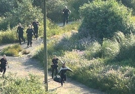 Momento en el que la Policía vasca intenta detener al presunto asesino.