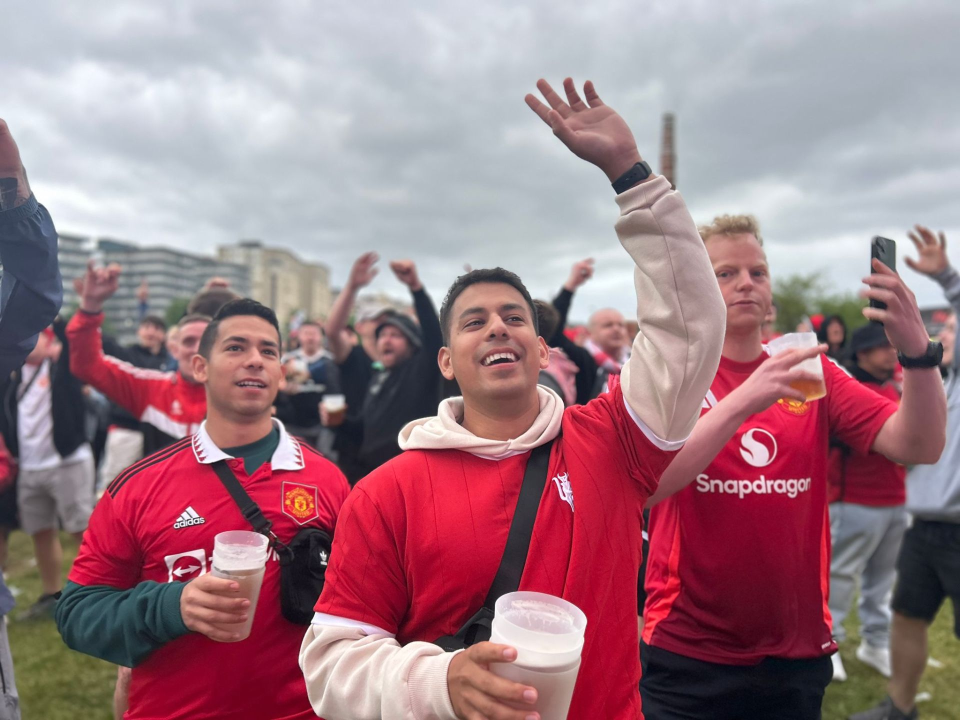 La afición de United se cita en la &#039;fan zone&#039; de Etxebarria