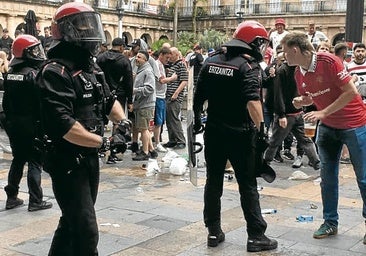 Roban tres Rolex a hinchas ingleses la noche del martes