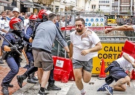 Mucha policía y pocos incidentes en la final de la Europa League
