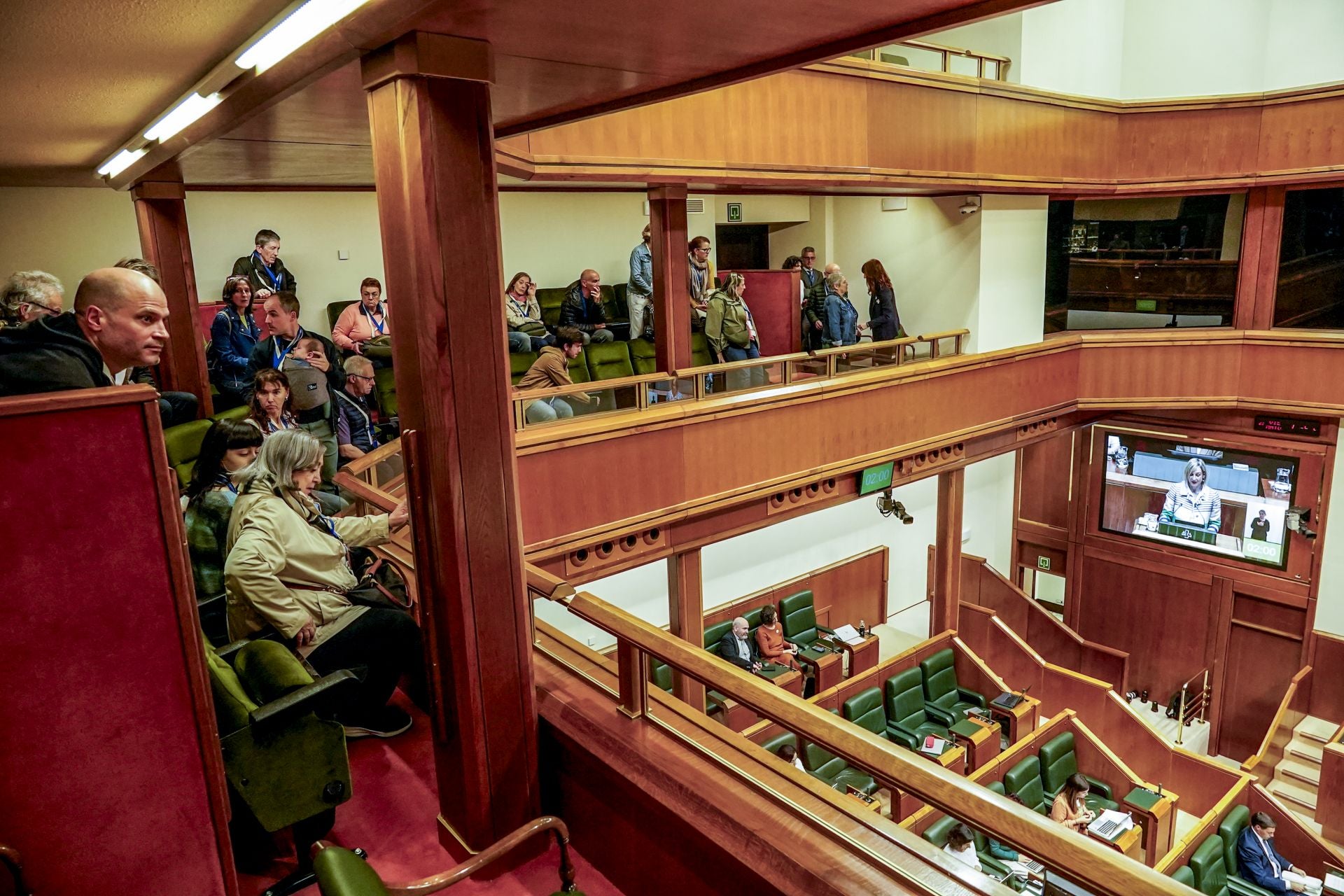 Visita al Parlamento vasco.