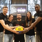 Integrantes de los equipos 3x3 y el entrenador en Artxanda.