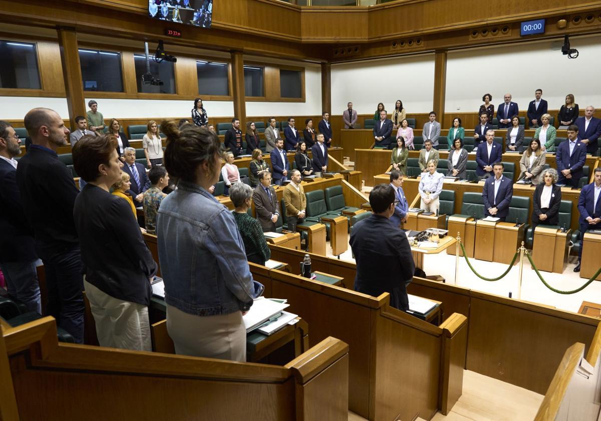 Imagen de un pleno del Parlamento vasco.