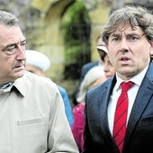 Esteban y Andueza, juntos en el cementerio de Gernika en abril pasado para conmemorar el 88 aniversario del bombardeo.