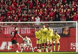 Sin rematar el monopolio rojillo contra el dinero