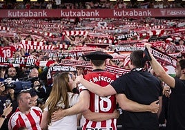 El momento de comunión entre De Marcos y la grada de animación