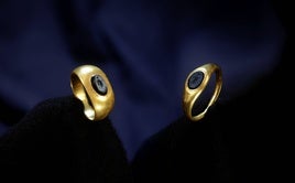 Hallado en Iparralde un anillo de época romana casi idéntico a otro encontrado en Navarra