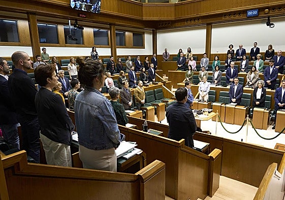 Imagen de un pleno del Parlamento vasco.
