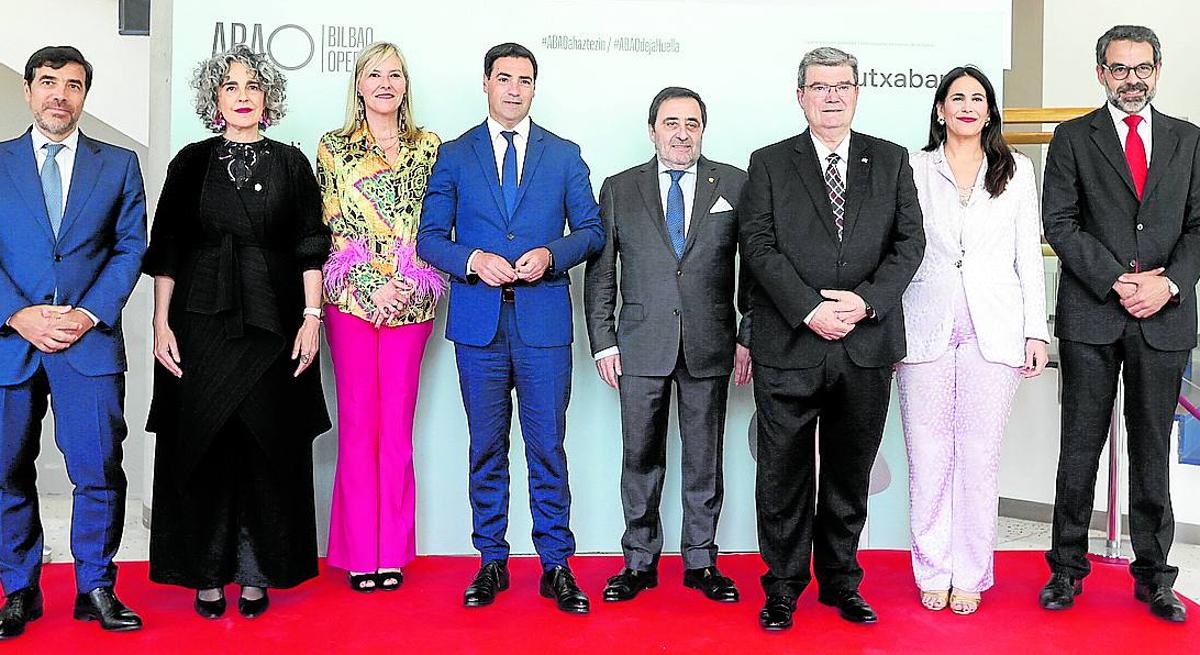 Anton Arriola, Ibone Bengoetxea, Ana Otaduy, Imanol Pradales, Juan Carlos Matellanes, Juan Mari Aburto, Leixuri Arrizabalaga y Carlos García Buendía.