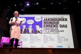 La ciencia se combinará con los bertsolaris y el humor en la sesión que se celebrará en Ondarroa.