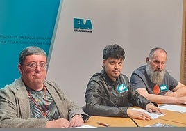 Los representantes de ELA, en la rueda de prensa.