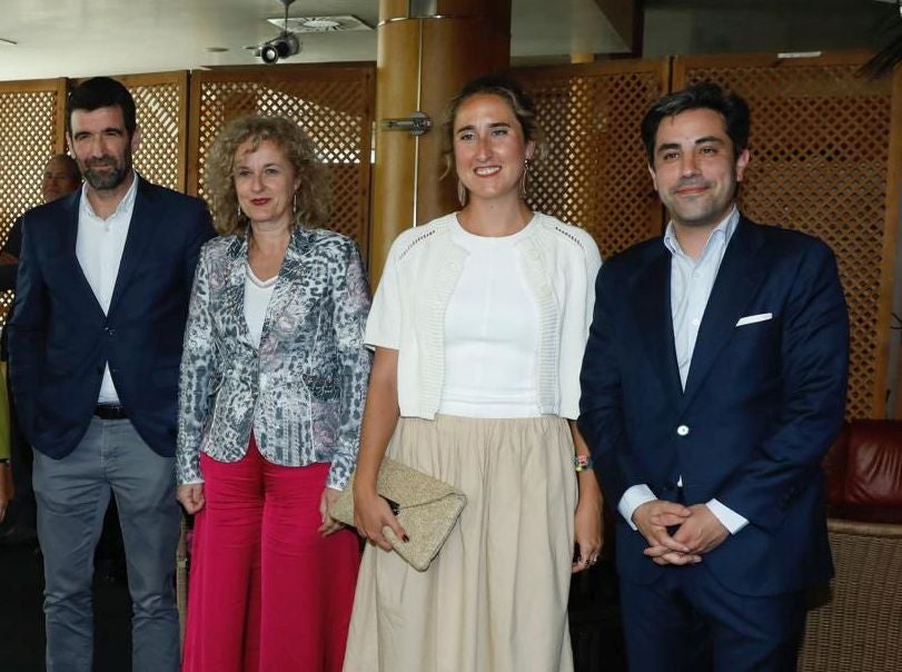 Jakes Aguirrezabal, Cristina González, Mar Dabán y Jon Nogales.