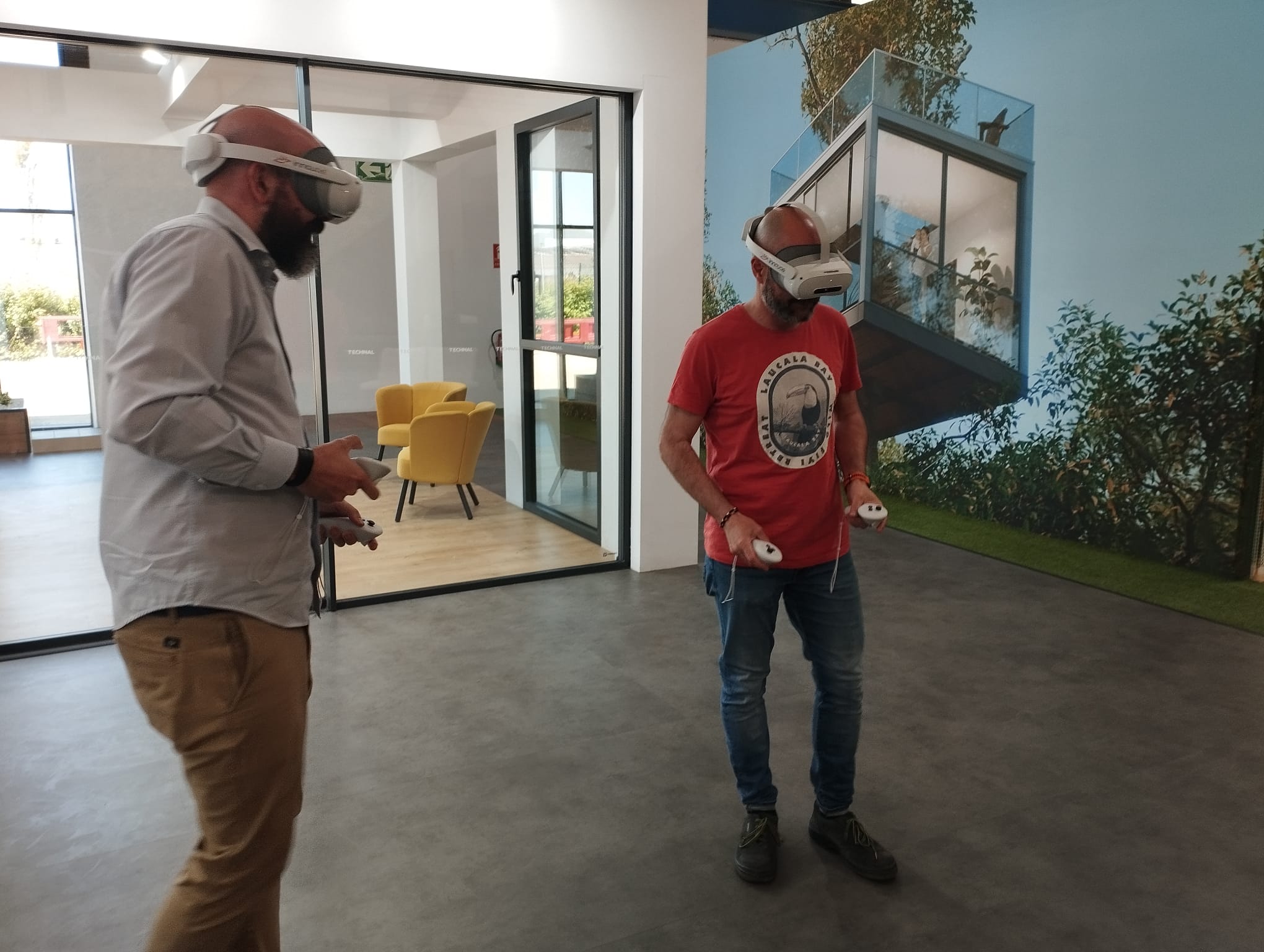 Hydro cuenta con una showroom en su planta del polígono de Bayas.