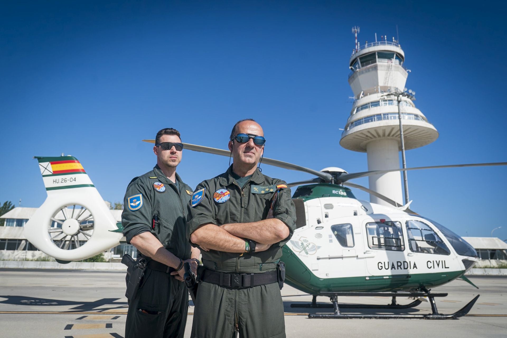 El &#039;águila&#039; de la Guardia Civil que salva vidas y rastrea el crimen desde Álava
