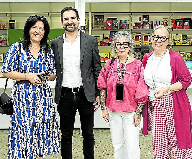 Verónica Lodeiro, Ángel Rodrigo, Maite García y Paula Garagalza.