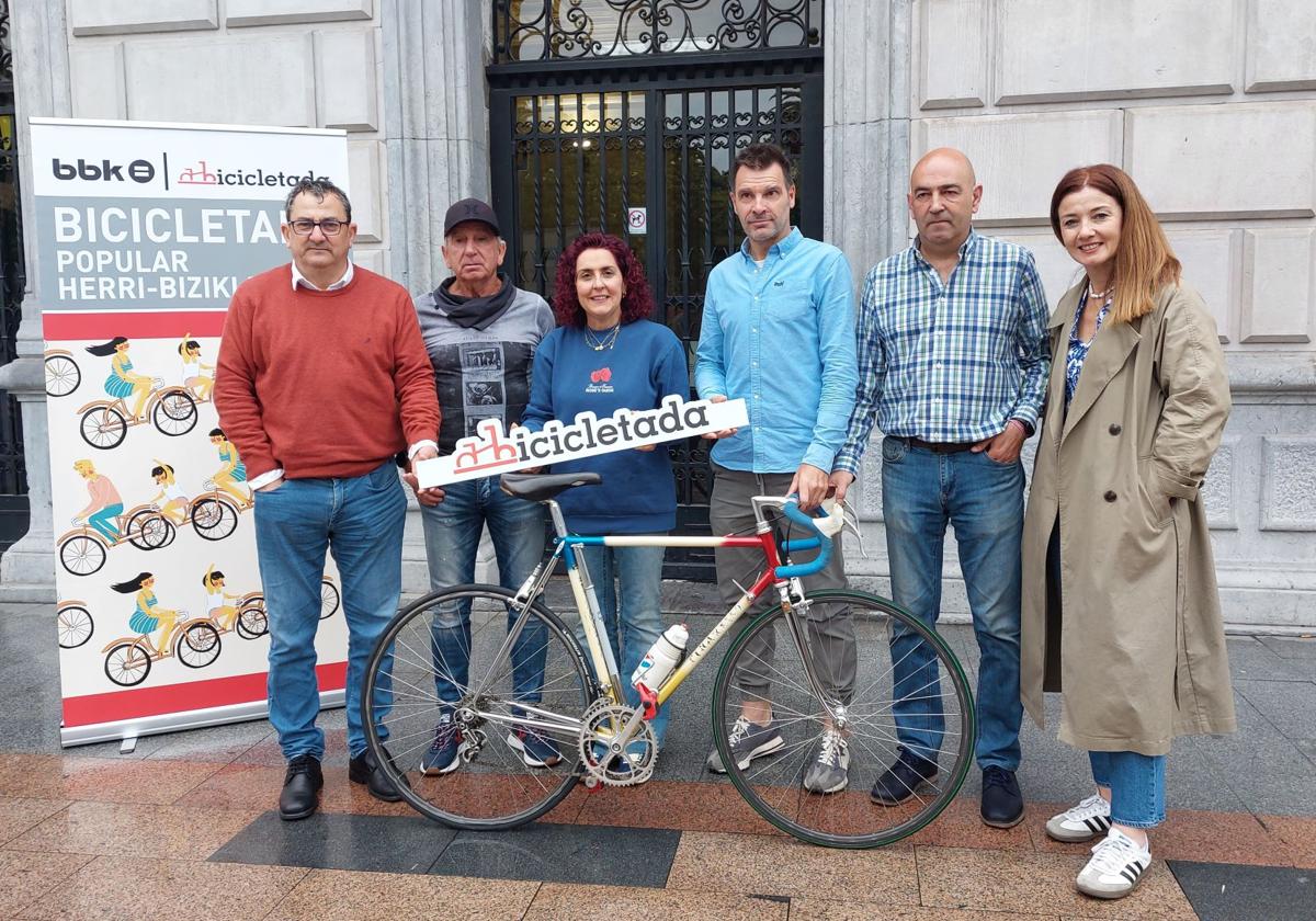 Más de 400 corredores pedalearán en Santurtzi en una bicicletada familiar solidaria