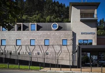 Detenidas tres personas en Ondarroa por forzar y robar en un almacén municipal de la playa Arrigorri
