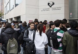 «Si repaso mucho antes de entrar siento que se me olvida todo», dicen los estudiantes de Selectividad