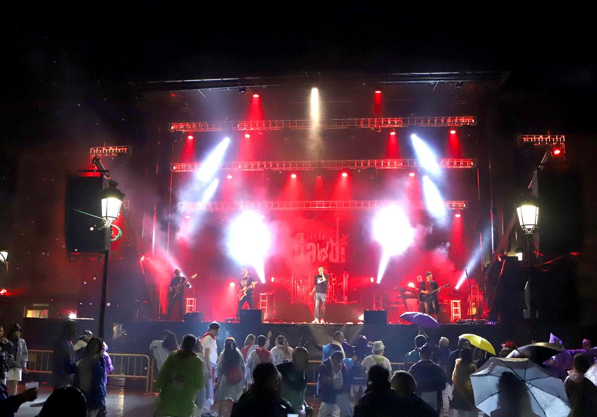 El evento fue un exito de participación una vez la lluvia desapareció.