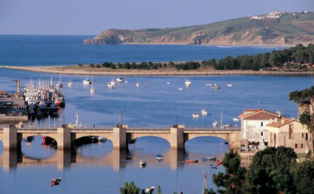 Panorámica de San Vicente de la Barquera.