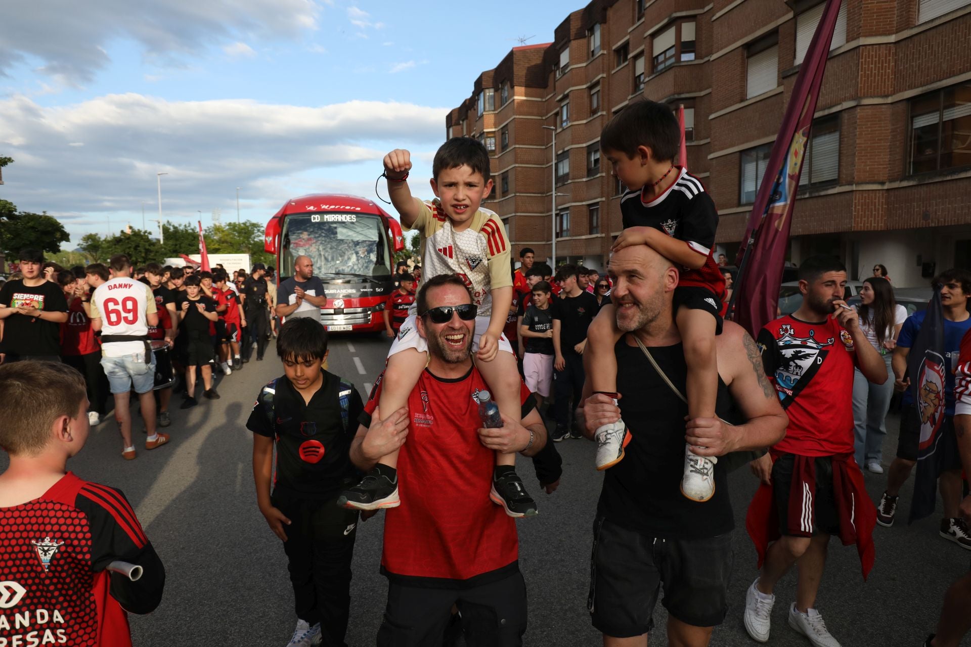 Las imágenes de la fiesta del Mirandés