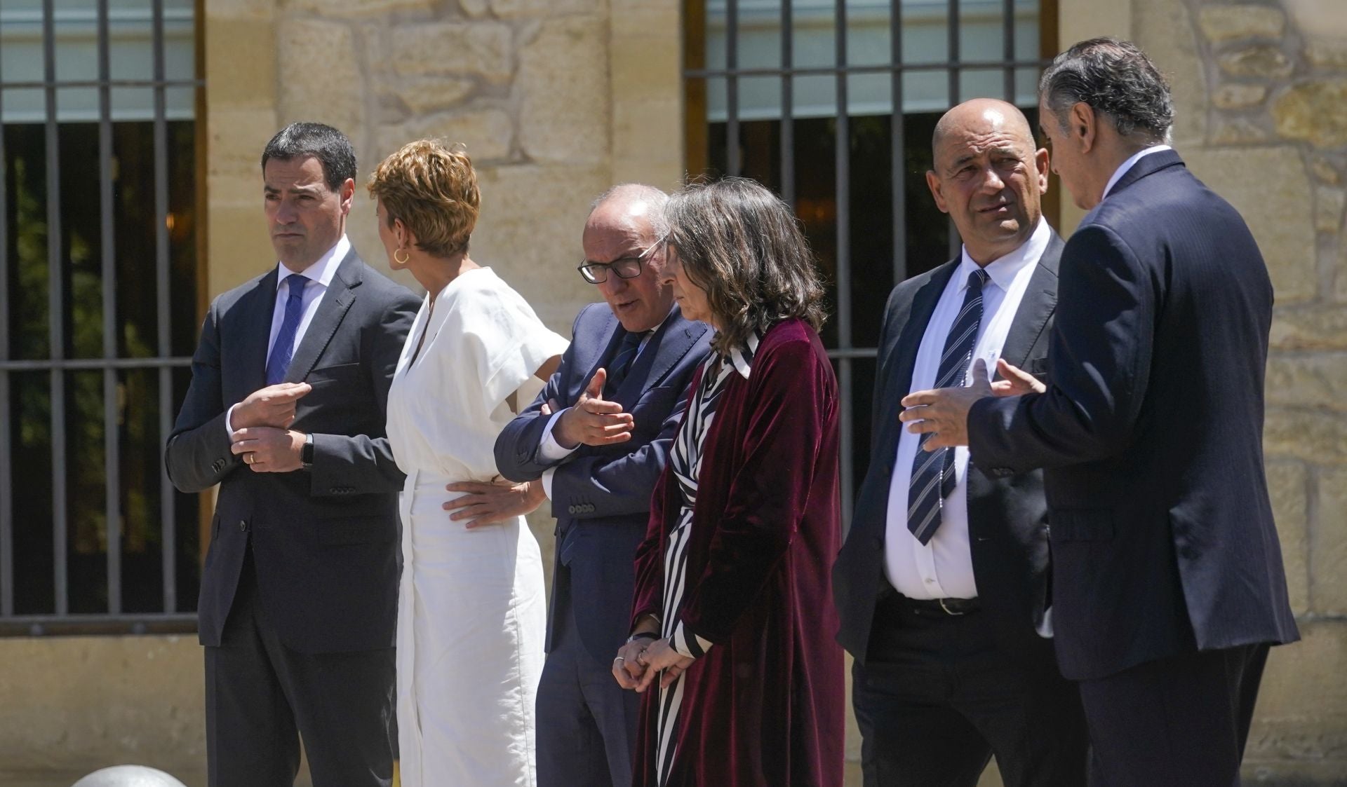 Las imágenes de la visita de Felipe VI a Elciego