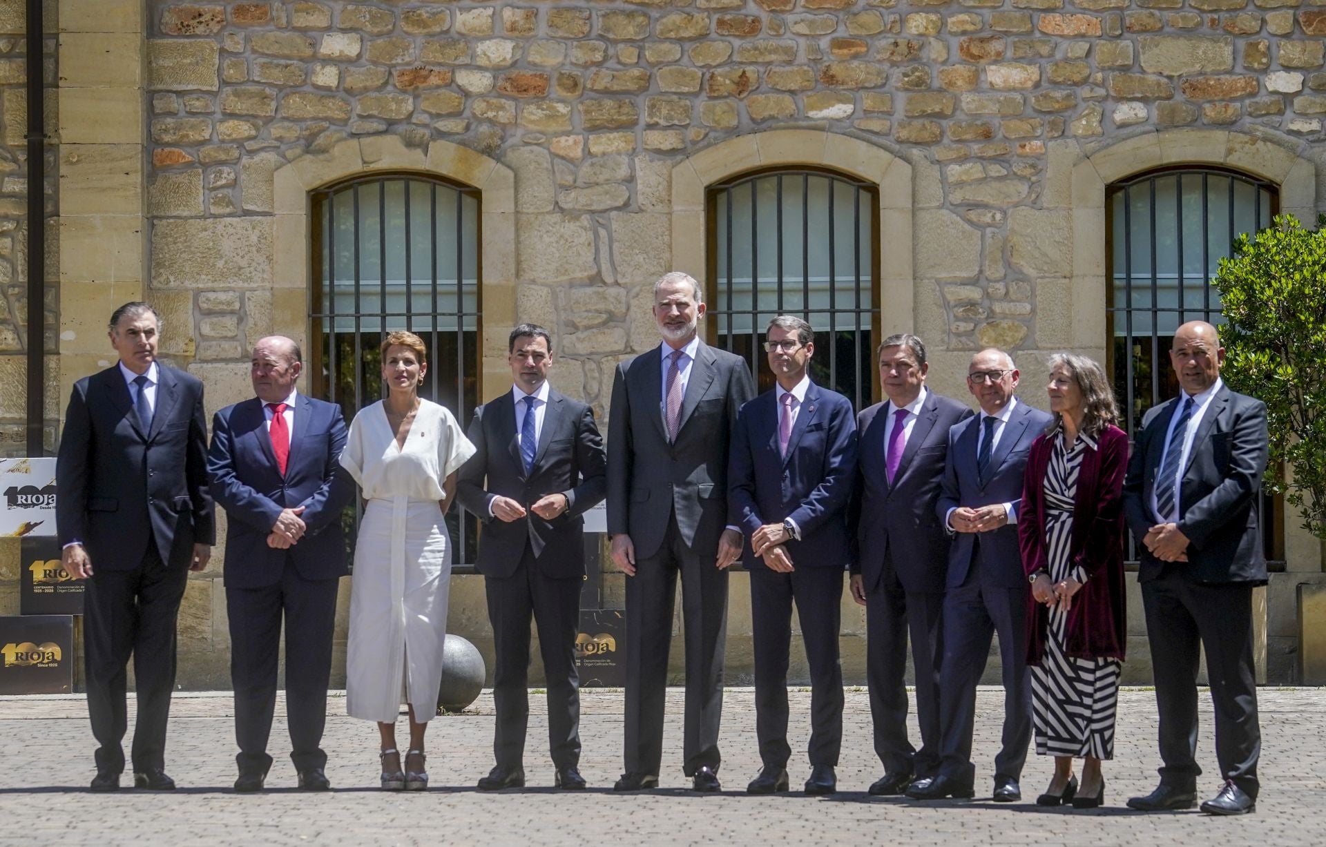 Las imágenes de la visita de Felipe VI a Elciego
