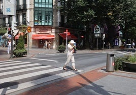 Un termómetro de la Gran Vía de Bilbao marcó 33 grados en un episodio de calor el año pasado.