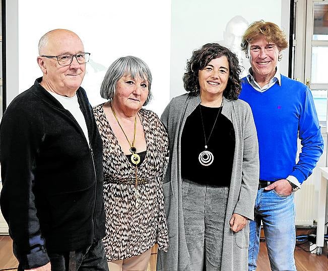 Javier Martínez, Isabel Martínez, Trinidad L. Vicente y Jon Marín.