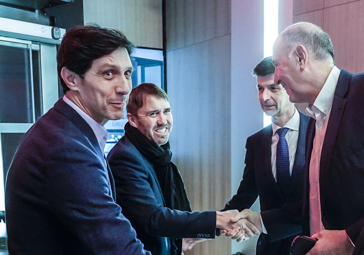 Coudet analiza el Alavés que viene: estilo, fichajes, renovaciones....