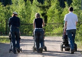 Euskadi ampliará los permisos de maternidad y paternidad al menos a 18 semanas en 2026