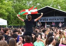 Concierto durante el Araba Euskaraz 2024 celebrado en Olarizu.