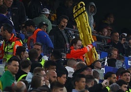 Muere un aficionado tras precipitarse al vacío desde lo alto del Allianz Arena durante la final de España