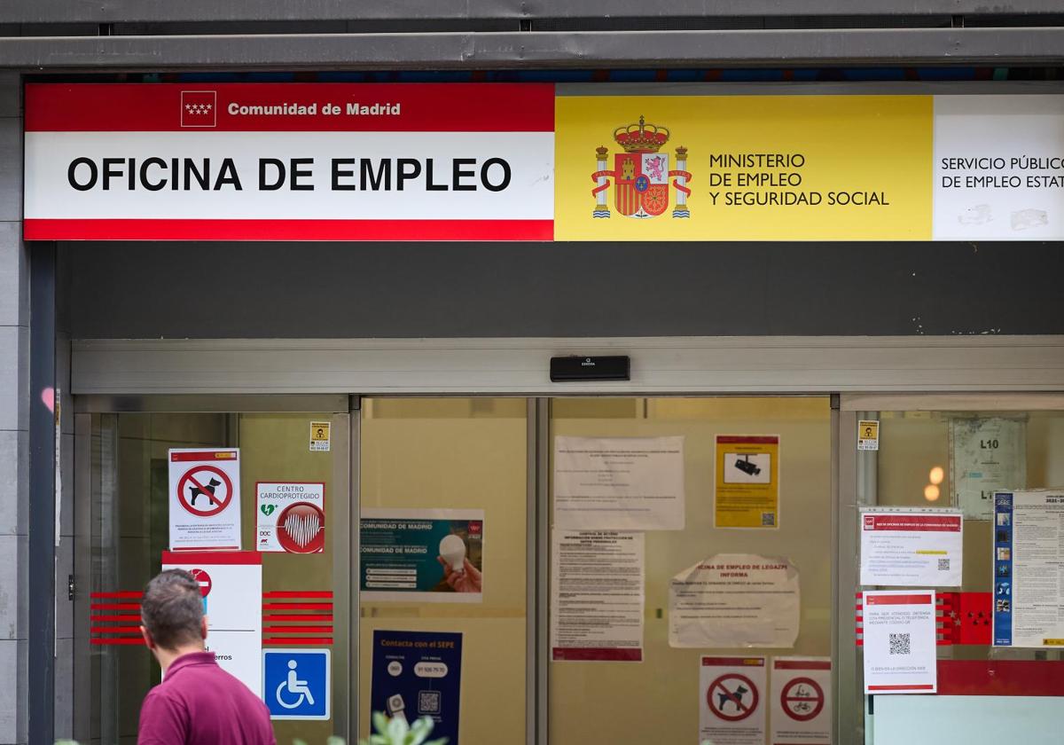 El importante aviso del SEPE: el problema para cobrar del paro si hay vacaciones no disfrutadas