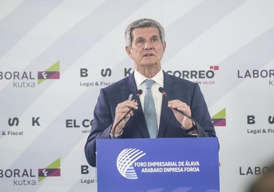 Francisco J. Riberas, durante su intervención en el Foro Empresarial de Álava