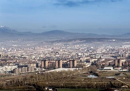 Panorámica de Vitoria en otra jornada con altos índices de contaminación.