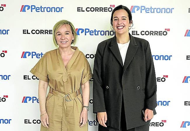 Ainara Basurko e Itxaso Berrojalbiz.