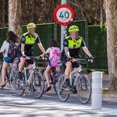 Estos agentes circulan desde el pasado 2 de junio por parques, jardines y piscinas.